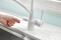 Смеситель для кухни Paulmark Siegen Si213111-431TW белый матовый с гибким изливом