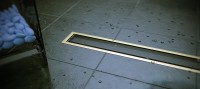 Душевой трап (лоток) Pestan Confluo Premium Gold Black Glass Line Confluo Premium Gold Black Glass Line 550 черное стекло/позолоченная сталь
