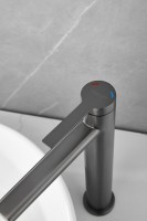 Смеситель для раковины BELZ B813 B11813-3 оружейная сталь