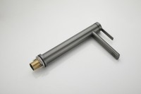 Смеситель для раковины BELZ B813 B11813-3 оружейная сталь