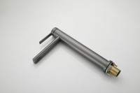 Смеситель для раковины BELZ B813 B11813-3 оружейная сталь