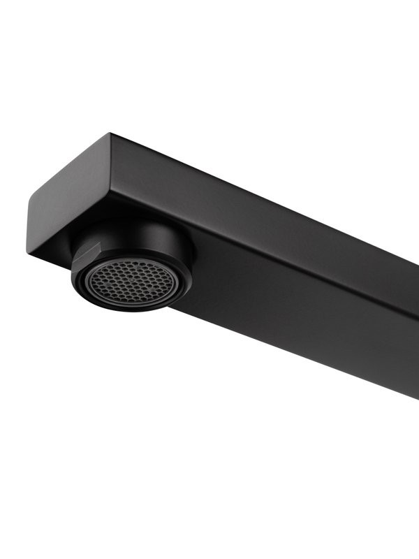 Смеситель с длинным изливом для ванны Wonzon & Woghand Flex WW-639906-MB черный матовый