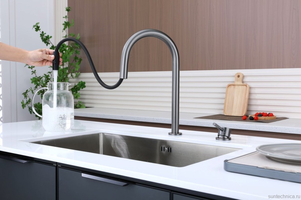 Смеситель для кухни Paulmark Estetica Es218006-GM вороненая сталь