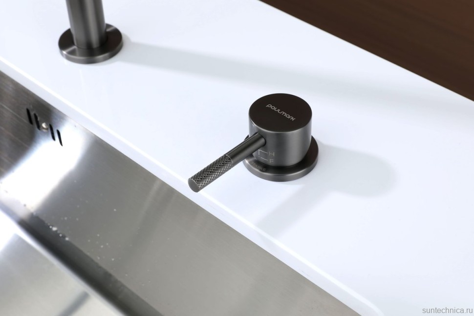 Смеситель для кухни Paulmark Estetica Es218006-GM вороненая сталь