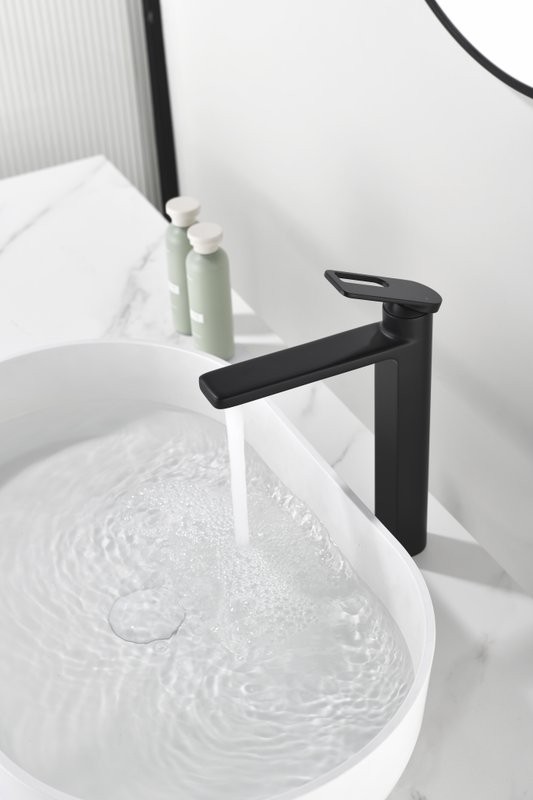 Смеситель для раковины Black&White Gravity 7203MB matt black