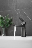 Смеситель для раковины BELZ B715 B10715-3 оружейная сталь