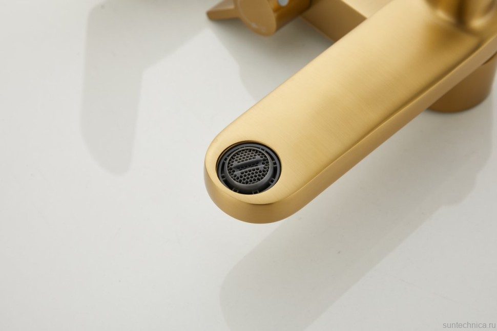 Душевая стойка BELZ B713 B24713-5 золото