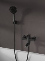 Смеситель для ванны с душем Agger Easy A3121244 черный матовый Смеситель для ванны с душем Agger Easy A3121244 черный матовый