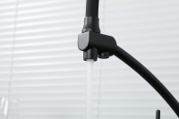 Смеситель для кухни Gappo G4398-16 с гибким изливом, черный