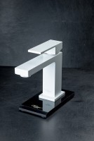 Смеситель для раковины Boheme Qubic 471-MW matt white