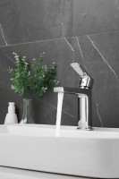 Смеситель для раковины BELZ B715 B10715 хром Смеситель для раковины BELZ B715 B10715 хром