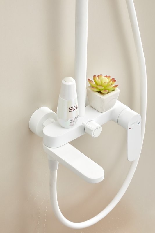 Душевая стойка BELZ B713 B24713-8 белая