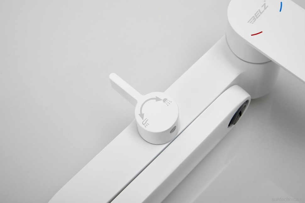 Душевая стойка BELZ B713 B24713-8 белая