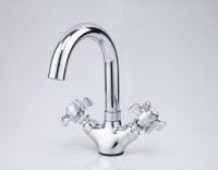 Смеситель для раковины Frap H24 F1324 хром Смеситель для раковины Frap H24 F1324 хром