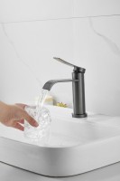 Смеситель для раковины BELZ B812 B10812-3 оружейная сталь