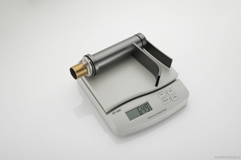 Смеситель для раковины BELZ B812 B10812-3 оружейная сталь