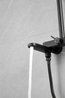 Душевая стойка BELZ B713 B24713-7 черная