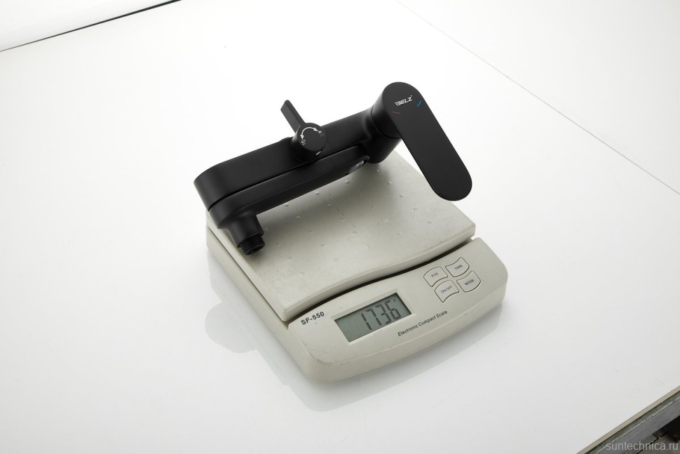 Душевая стойка BELZ B713 B24713-7 черная