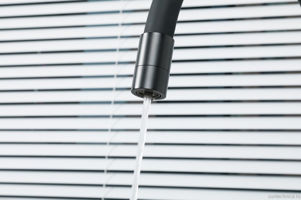 Смеситель для кухни Gappo G4398-36 с гибким изливом, черный