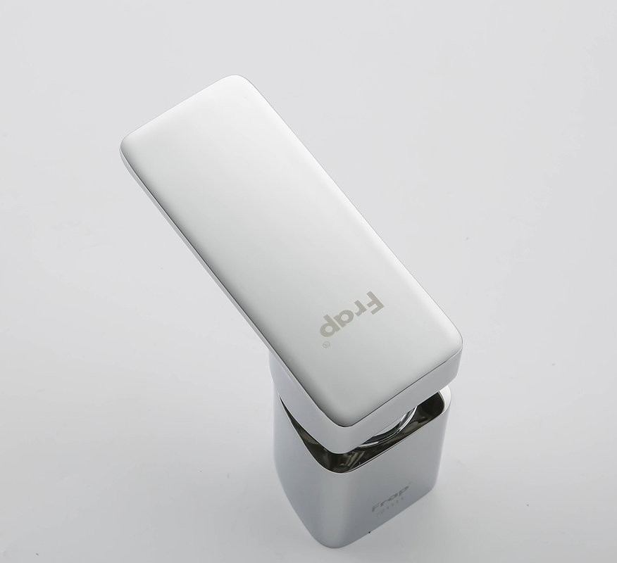 Смеситель на борт ванны Frap H46 F1146