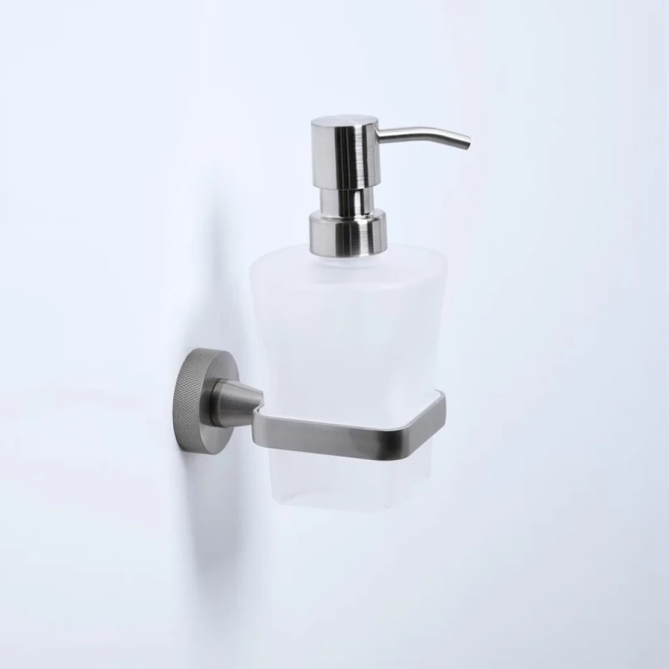 Дозатор для жидкого мыла Wasserkraft Tauber 64499 настенный, никель