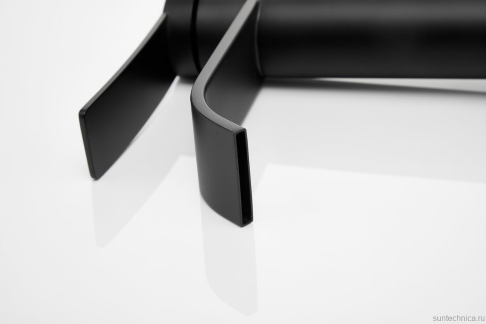 Смеситель для раковины BELZ B812 B10812-7 черный