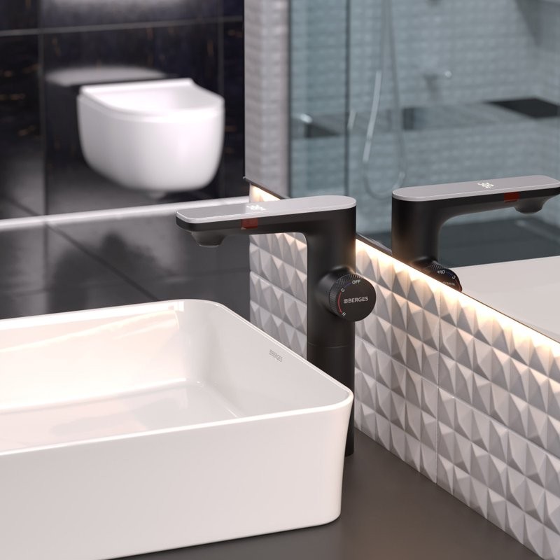 Термостатический смеситель Berges Morans 076004 цифровая индикация температуры воды, черный матовый