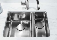 Комплект Мойка Omoikiri TADZAVA 58-2-U/IF L + Измельчитель Nagare 750