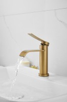 Смеситель для раковины BELZ B812 B10812-5 золото