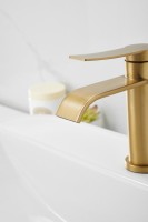 Смеситель для раковины BELZ B812 B10812-5 золото