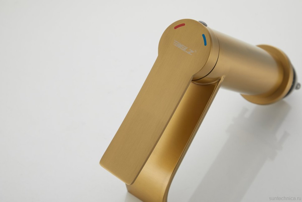 Смеситель для раковины BELZ B812 B10812-5 золото