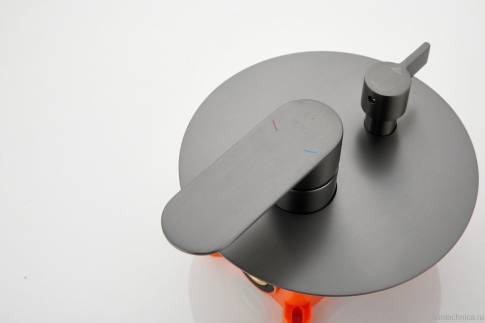 Душевой комплект BELZ B713 B80713-3 С ВНУТРЕННЕЙ ЧАСТЬЮ, оружейная сталь