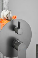 Душевой комплект BELZ B713 B80713-3 С ВНУТРЕННЕЙ ЧАСТЬЮ, оружейная сталь