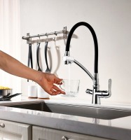 Смеситель для кухни Lemark Comfort LM3070C с гибким изливом, хром, черный