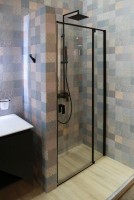 Душевая дверь в нишу Cezares Urban B 12 130 C Nero профиль черный, стекло прозрачное