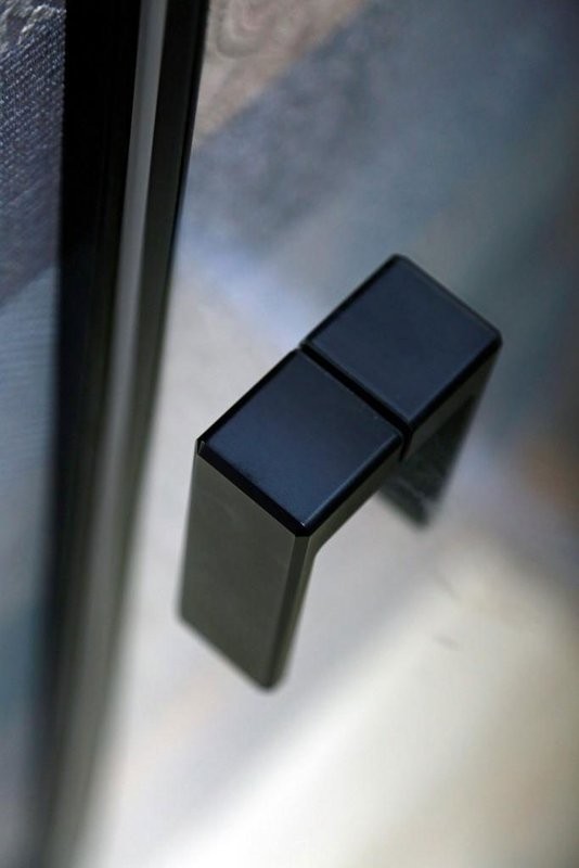 Душевая дверь в нишу Cezares Urban B 12 130 C Nero профиль черный, стекло прозрачное