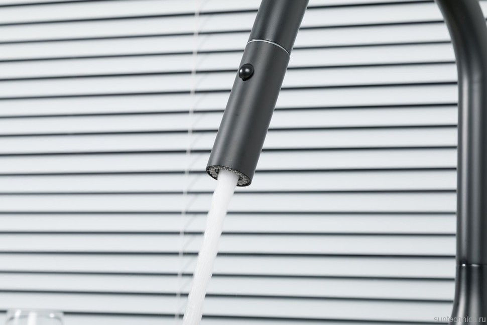 Смеситель для кухни Gappo G4398-46 с выдвижным изливом, черный