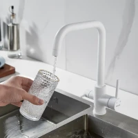 Смеситель для кухни Shevanik S228C белый Смеситель для кухни Shevanik S228C белый