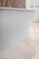 Акриловая ванна BelBagno BB35 170x80 см, отдельностоящая, белая, овальная, на ножках
