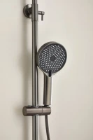 Душевая стойка BELZ B813 B24813-3 оружейная сталь Душевая стойка BELZ B813 B24813-3 оружейная сталь
