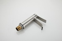 Смеситель для раковины BELZ B812 B10812-1 сатин