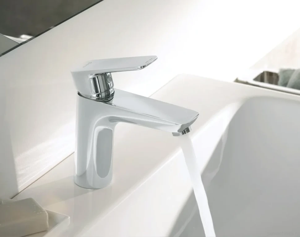 Смеситель для раковины Kludi Pure&Style 402920575 хром