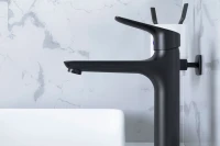 Смеситель для раковины Damixa Jupiter 770250301 черный Смеситель для раковины Damixa Jupiter 770250301 черный