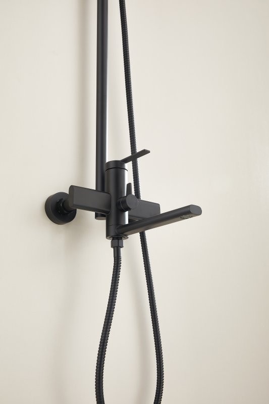 Душевая стойка BELZ B813 B24813-7 матовая черная