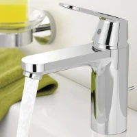 Смеситель для раковины Grohe 2339800E хром Смеситель для раковины Grohe 2339800E хром