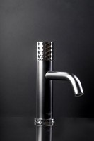 Смеситель для раковины Boheme Stick 121-BCR black diamond chrome