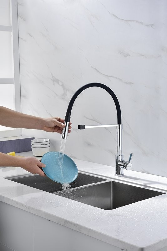 Смеситель для кухни Paulmark Halt Ha214021-CR хром, с гибким изливом