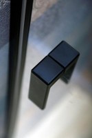 Душевая дверь в нишу Cezares Urban B 12 140 C Nero профиль черный, стекло прозрачное