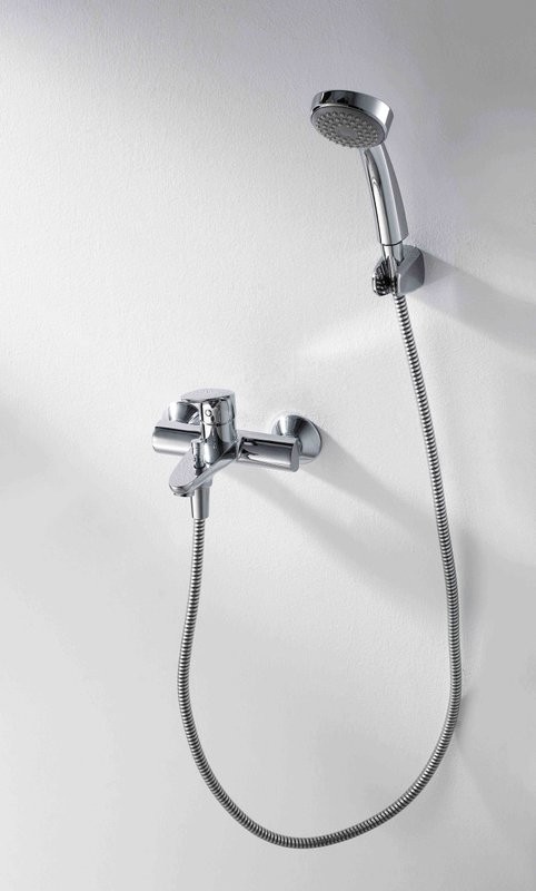 Смеситель для ванны с душем Bravat Drop F64898C-B