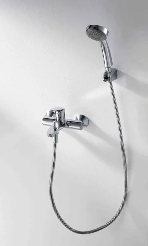 Смеситель для ванны с душем Bravat Drop F64898C-B